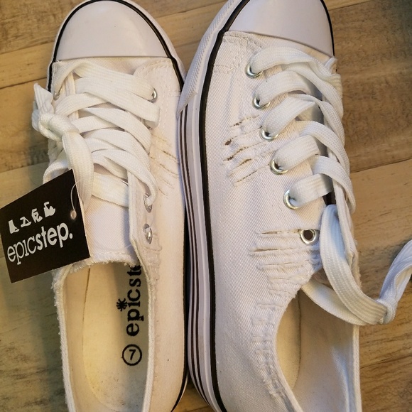 White NWT Chuck-like sneakers - Picture 3 of 4
